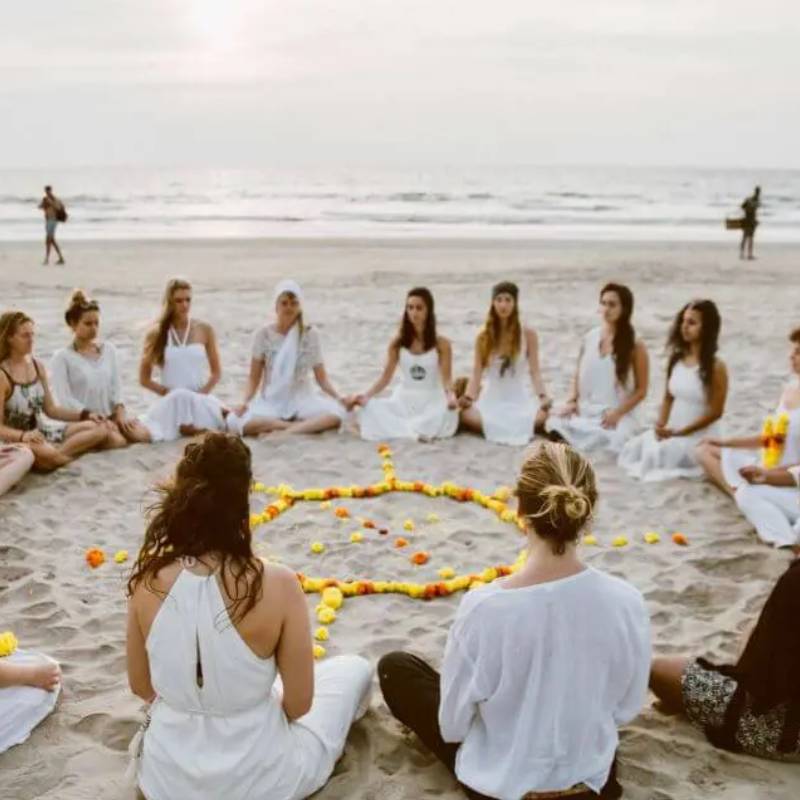 EXPERIENCES WELLNESS HOLISTIC